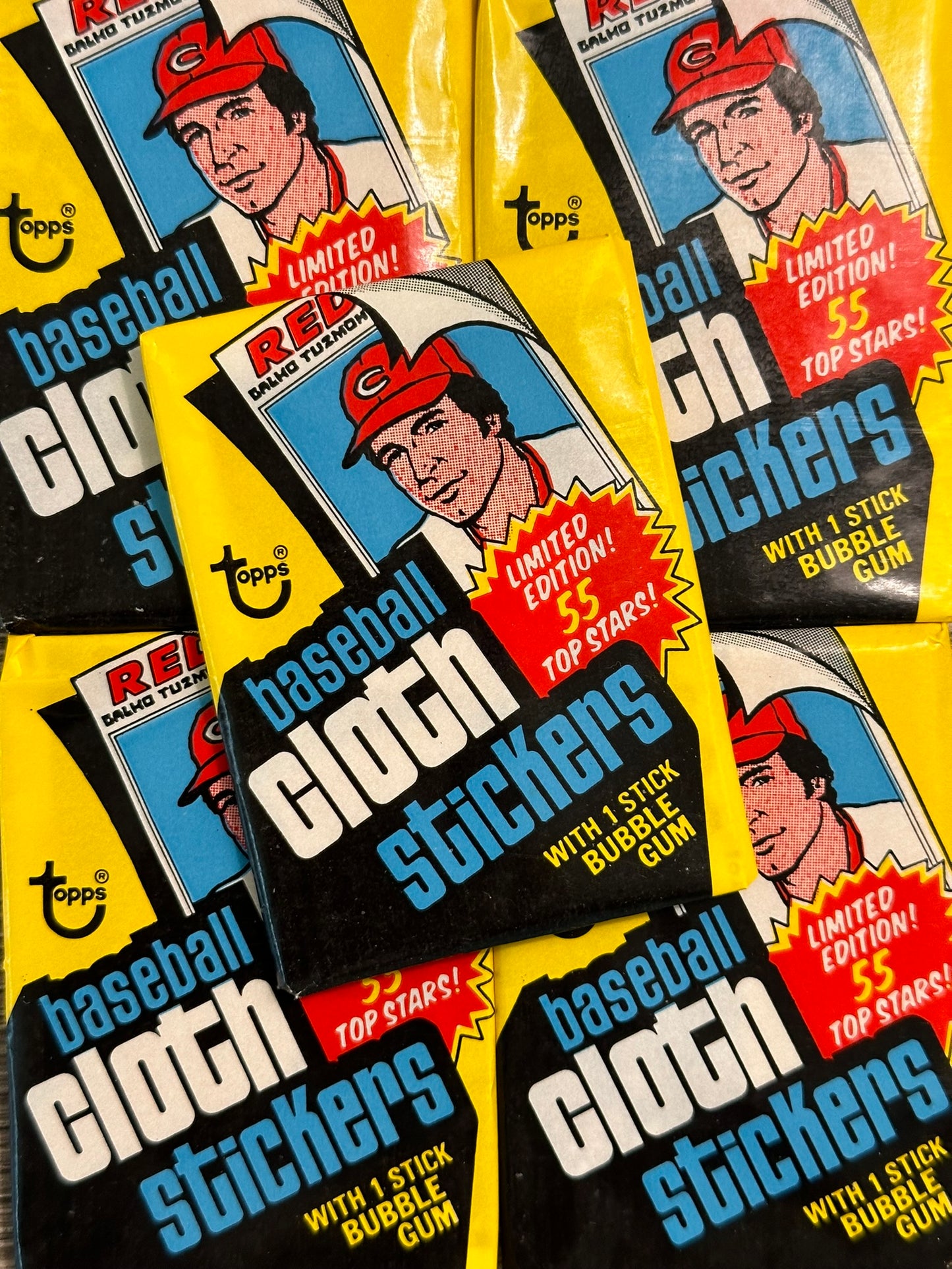 1977 Topps Baseball Cloth Stickers Wax Packs